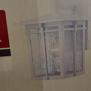 PATRIOT LIGHTING 1 LIGHT WHITE FINISH 9-7/8"